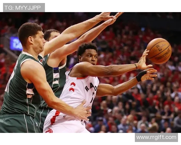 雄鹿与猛龙激战正酣现场直播精彩瞬间全程回顾与分析